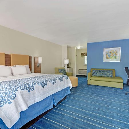 Days Inn By Wyndham Ridgefield Exterior photo
