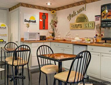 Days Inn By Wyndham Ridgefield Restaurant photo